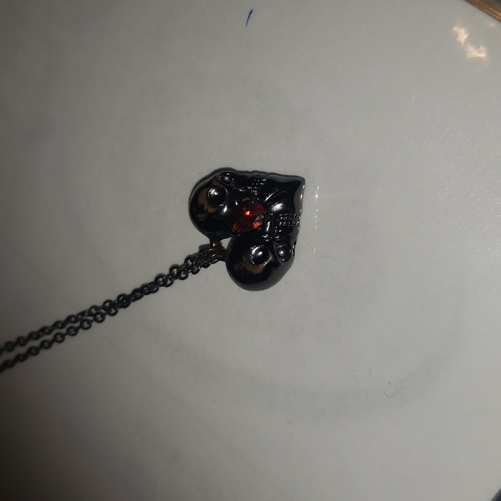 Vancaro skull heart necklace with garnet stone